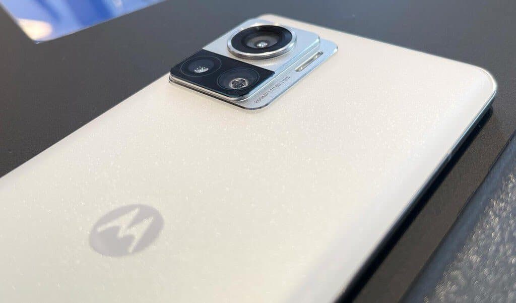Lo más potente de Motorola hasta la fecha: Moto Edge 30 Ultra, el primer móvil con cámara de 200 megapíxeles