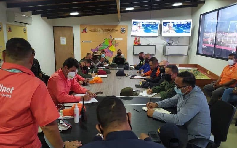 Movilnet y CEOFANB estudian estrategias de seguridad para resguardar radiobases en Mérida