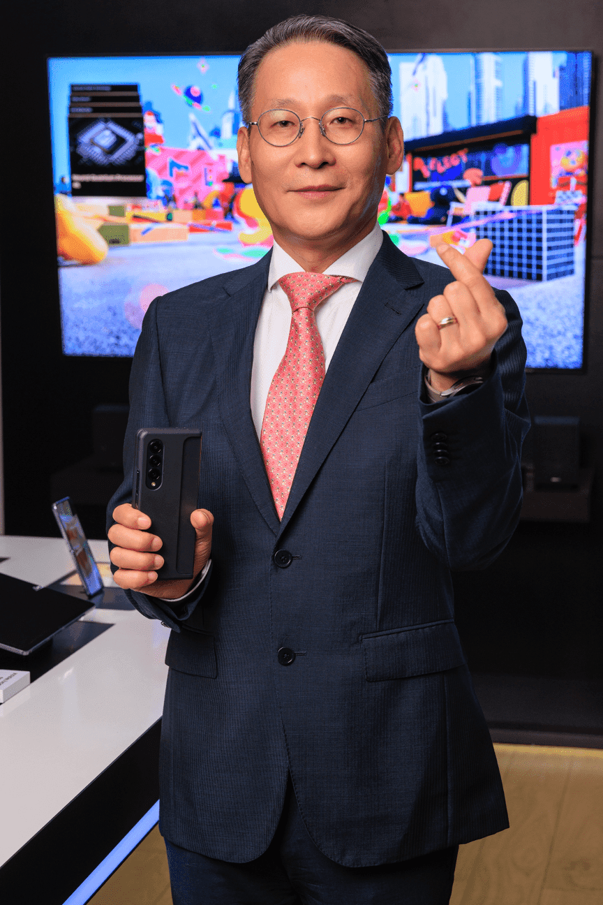 Editorial: Un Hito Tecnológico, La Evolución de los Smartphones plegables de Samsung