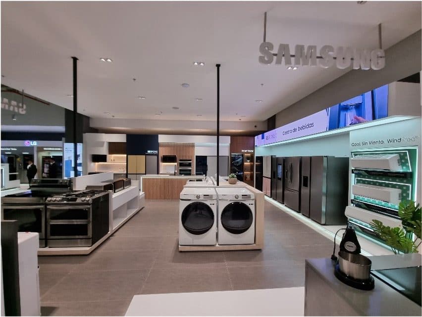 Samsung inaugura en Venezuela tienda premium con pantalla Microled única en Latinoamérica