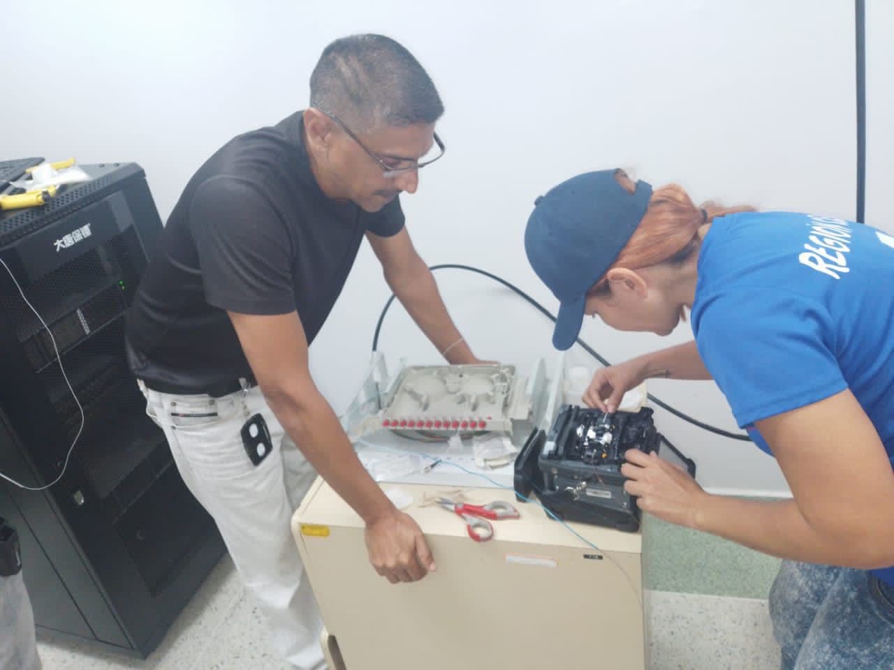 CANTV conecta con fibra óptica a sede del Instituto Carabobeño para la Salud (INSALUD)