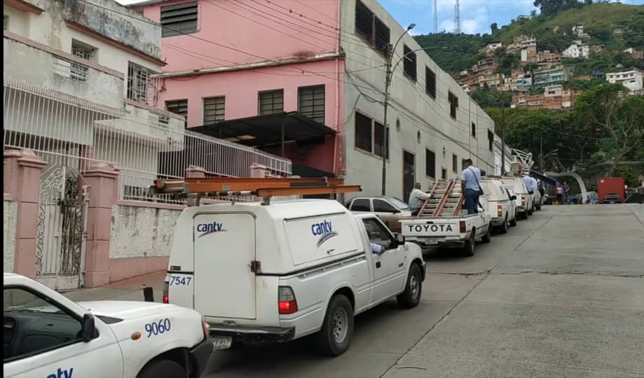 Cantv trabaja en La Pastora para restituir los servicios a más de 3.000 suscriptores