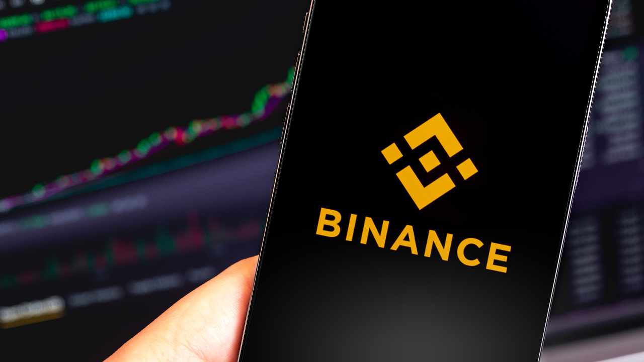 Billetera de Binance gasta casi $1 millón en tarifas de Ethereum, disparando los costos