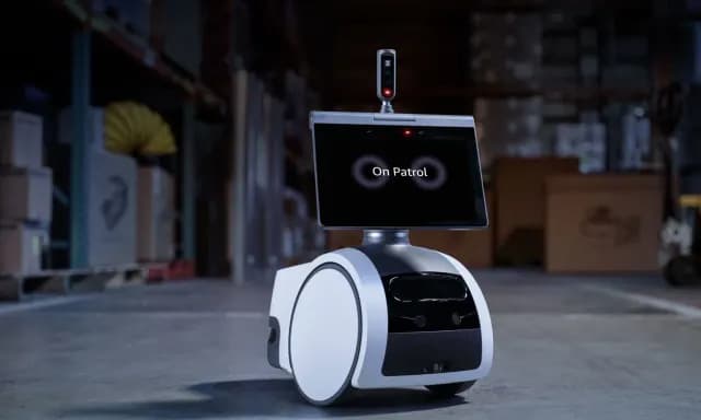 Amazon lanza Astro for Business, un robot de seguridad para empresas