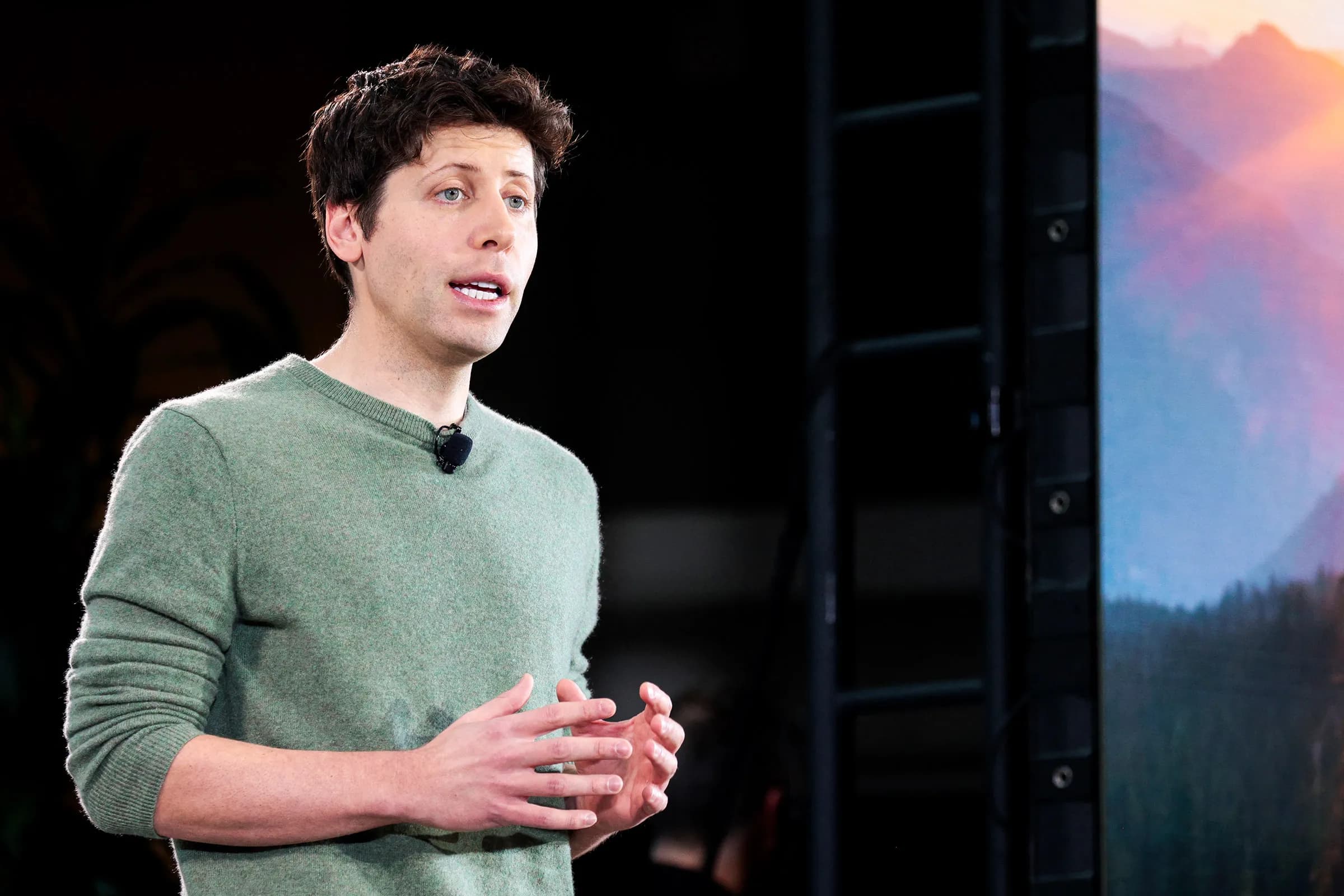 Sam Altman regresa a OpenAI como CEO